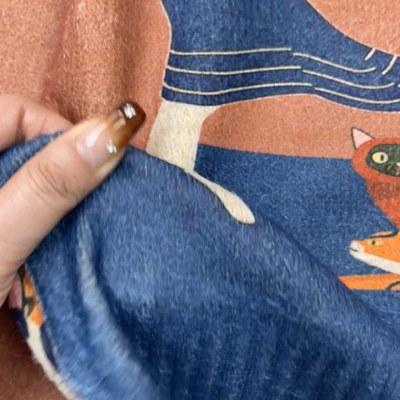 Childless CAT Lady - Picture 4 of 8